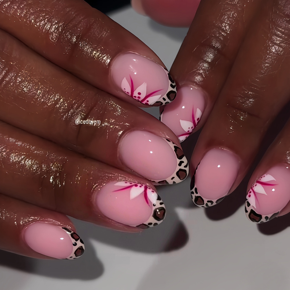 Short long fake nails for wome – Nail Art Gliter recenzja i cena